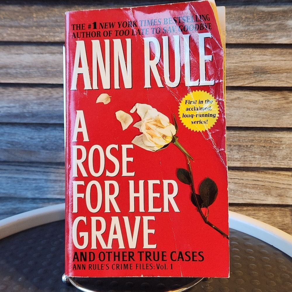 🖤 Ann Rule True Crime A Rose For Her Grave and Other True Cases Vol 1